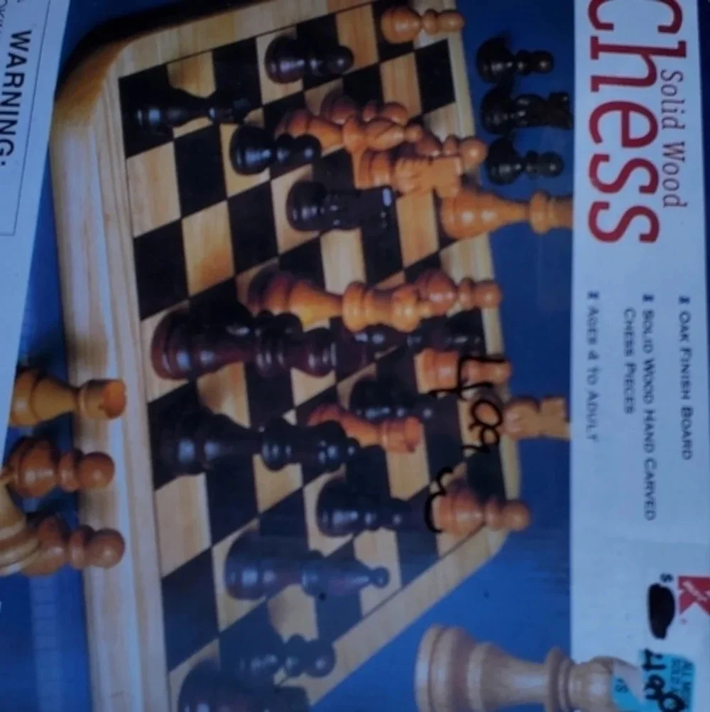 Solid Wood Chess‎ Set NEW